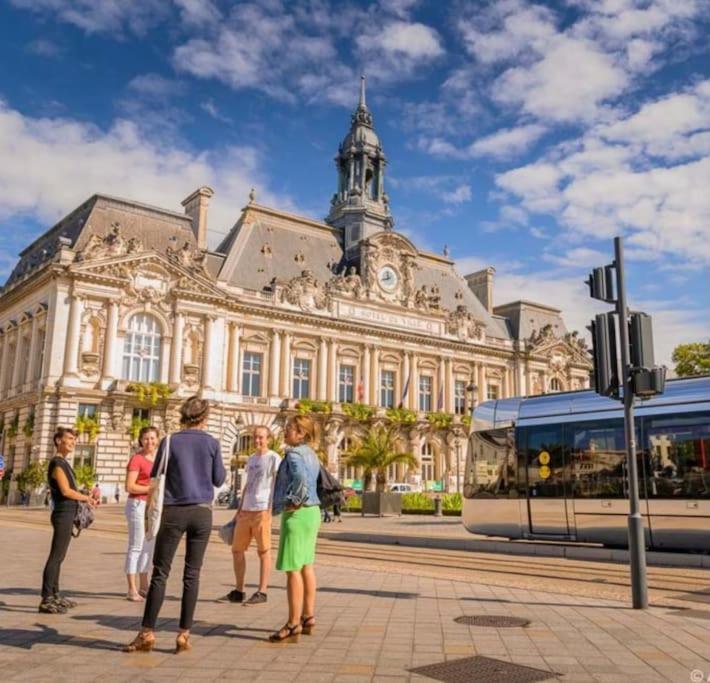 Le National Panoramique Apartment Tours Luaran gambar